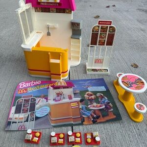 Vintage 1993 Barbie McDonald's Playset